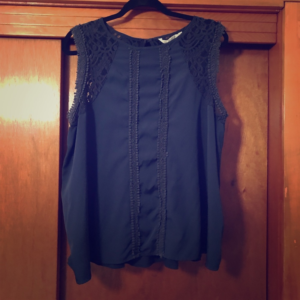 Nice Navy Top
